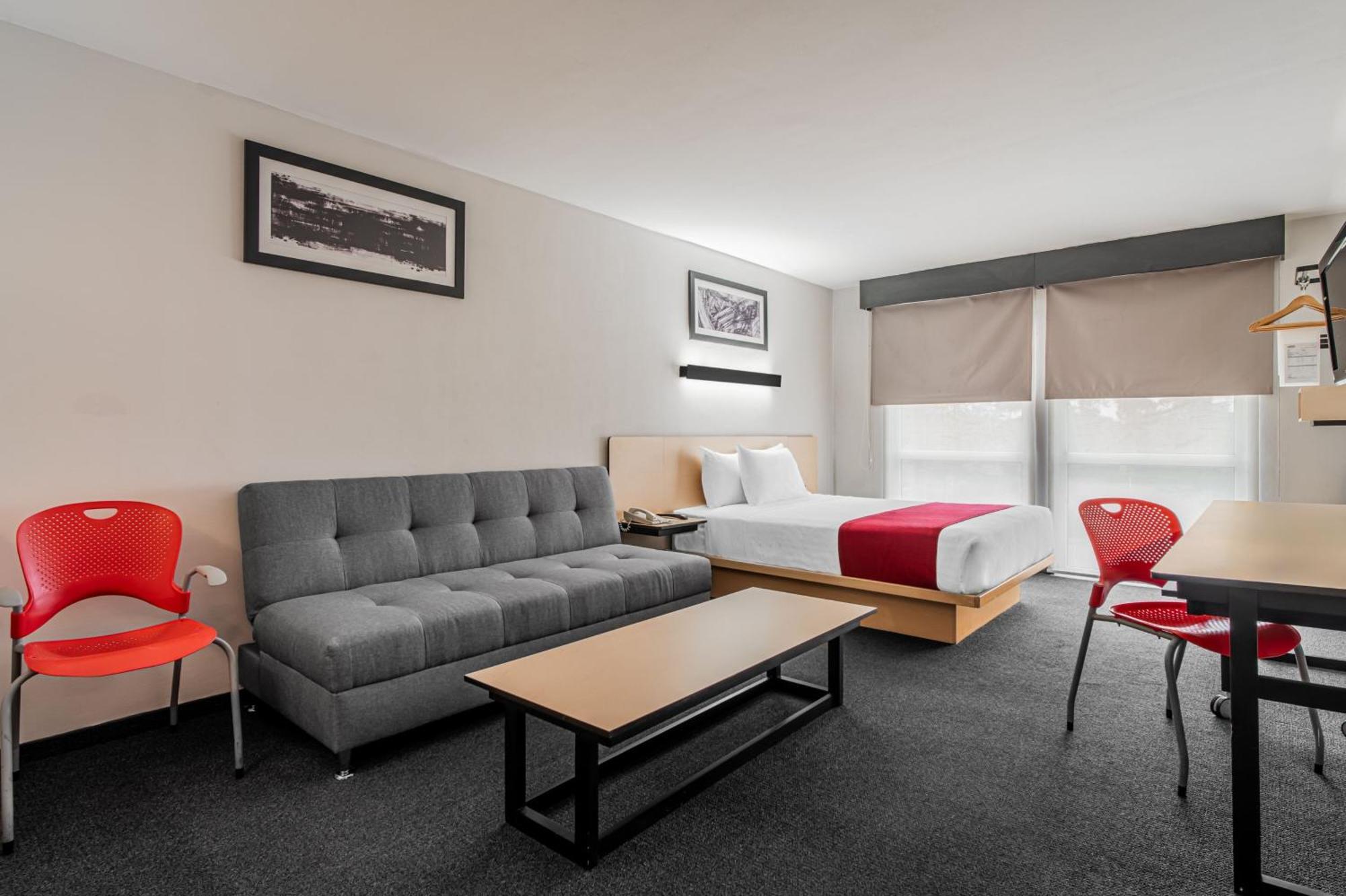 Hotel Express By Marriott Jurica Querétaro