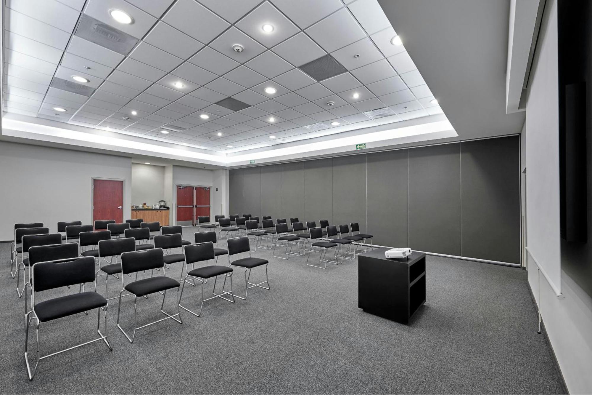 Hotel Express By Marriott Jurica Querétaro